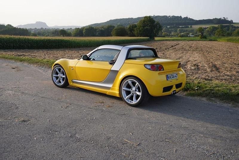 Gelb Gebraucht 2005 Smart Roadster Cabrio | 12.000 € - Bild 1/4