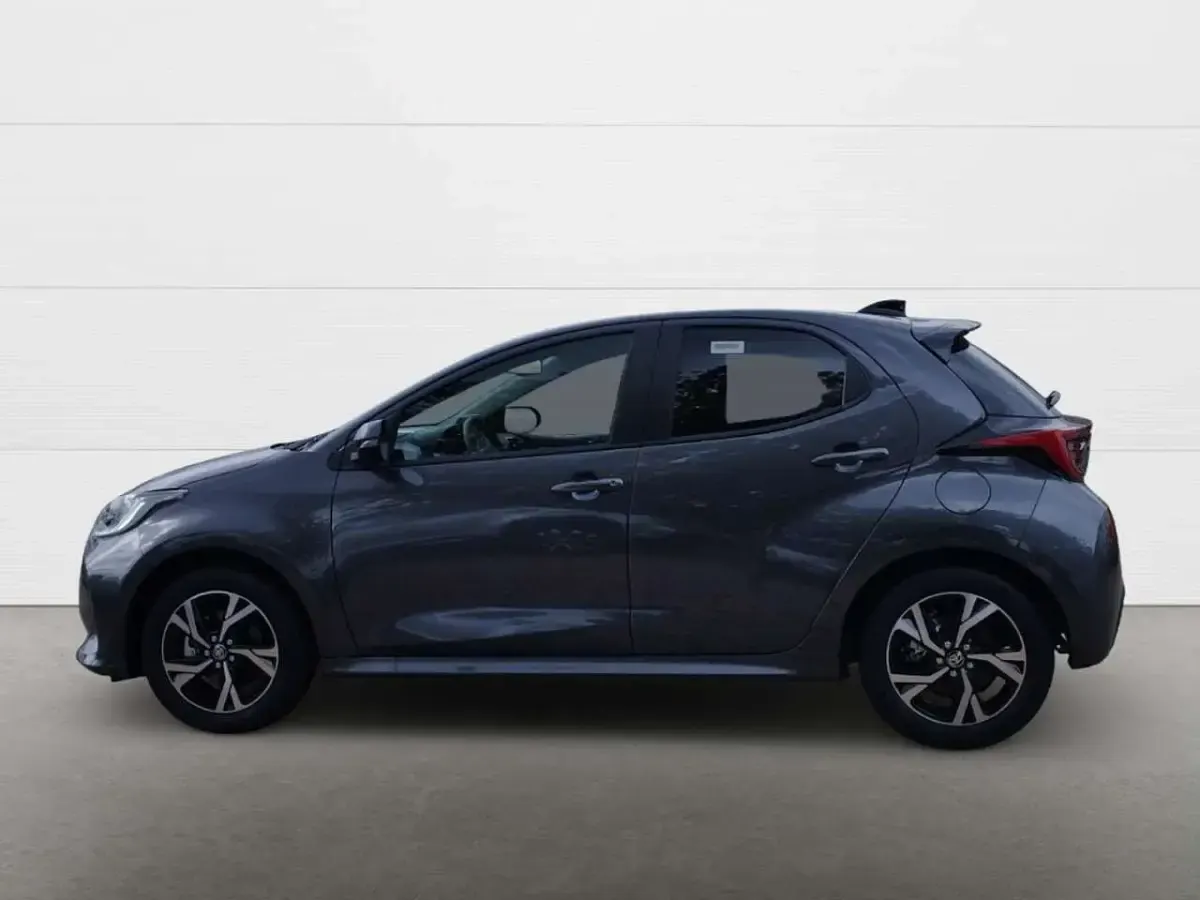 Gebraucht Toyota Yaris Comfort 116 PS (85 kW) 2025 Grau Kleinwagen