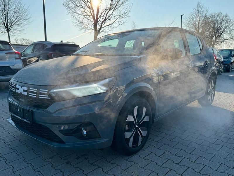 Gebraucht Dacia Sandero Expression 91 PS (66 kW) 2025 Grau Limousine