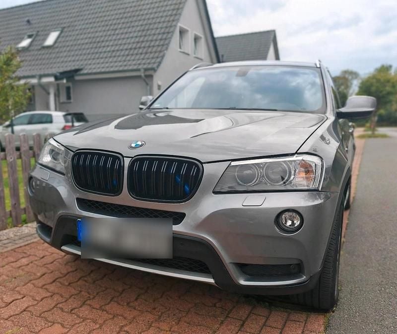 Grau Gebraucht 2012 BMW X3 SUV | 12.300 € (Guter Preis) - Bild 1/4