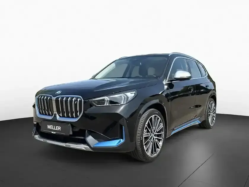 Gebraucht BMW iX1 xLine 200 kW (273 PS) 2023 Schwarz SUV