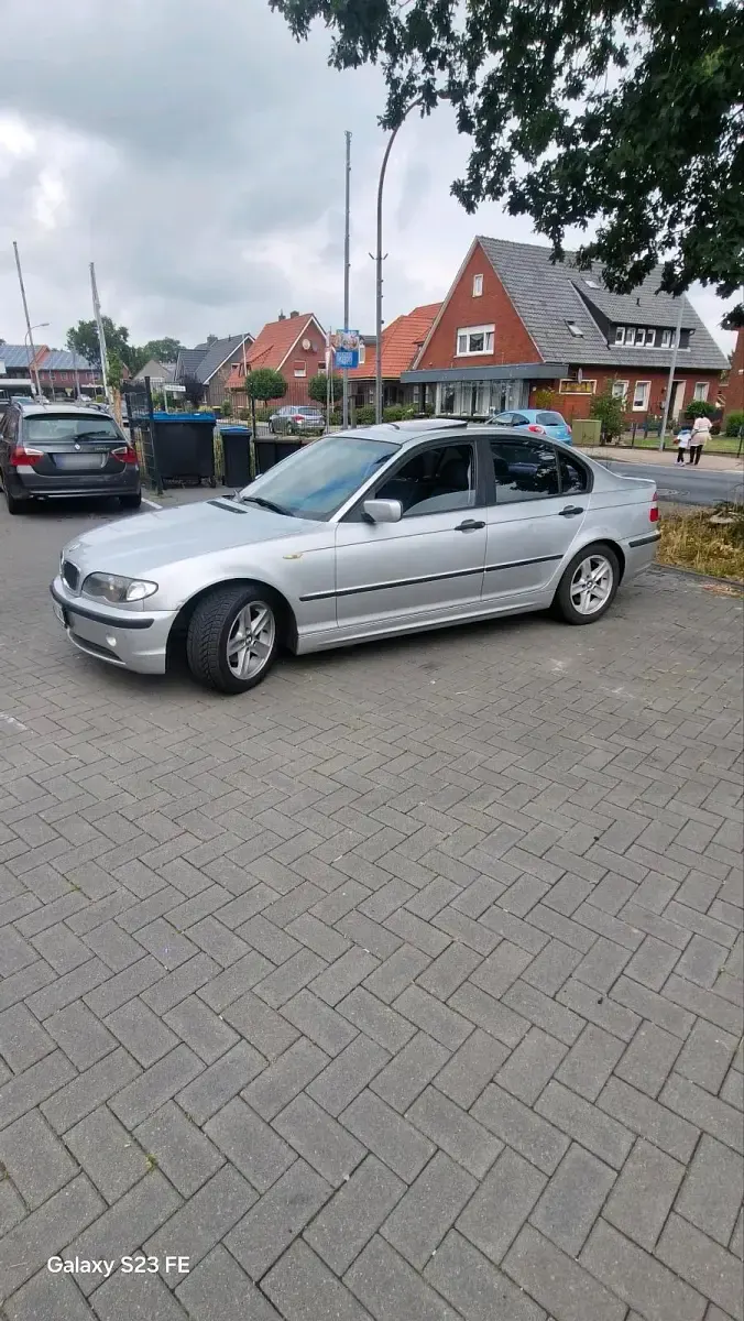 Gebraucht BMW 320 150 PS (110 kW) 2001 Grau Limousine