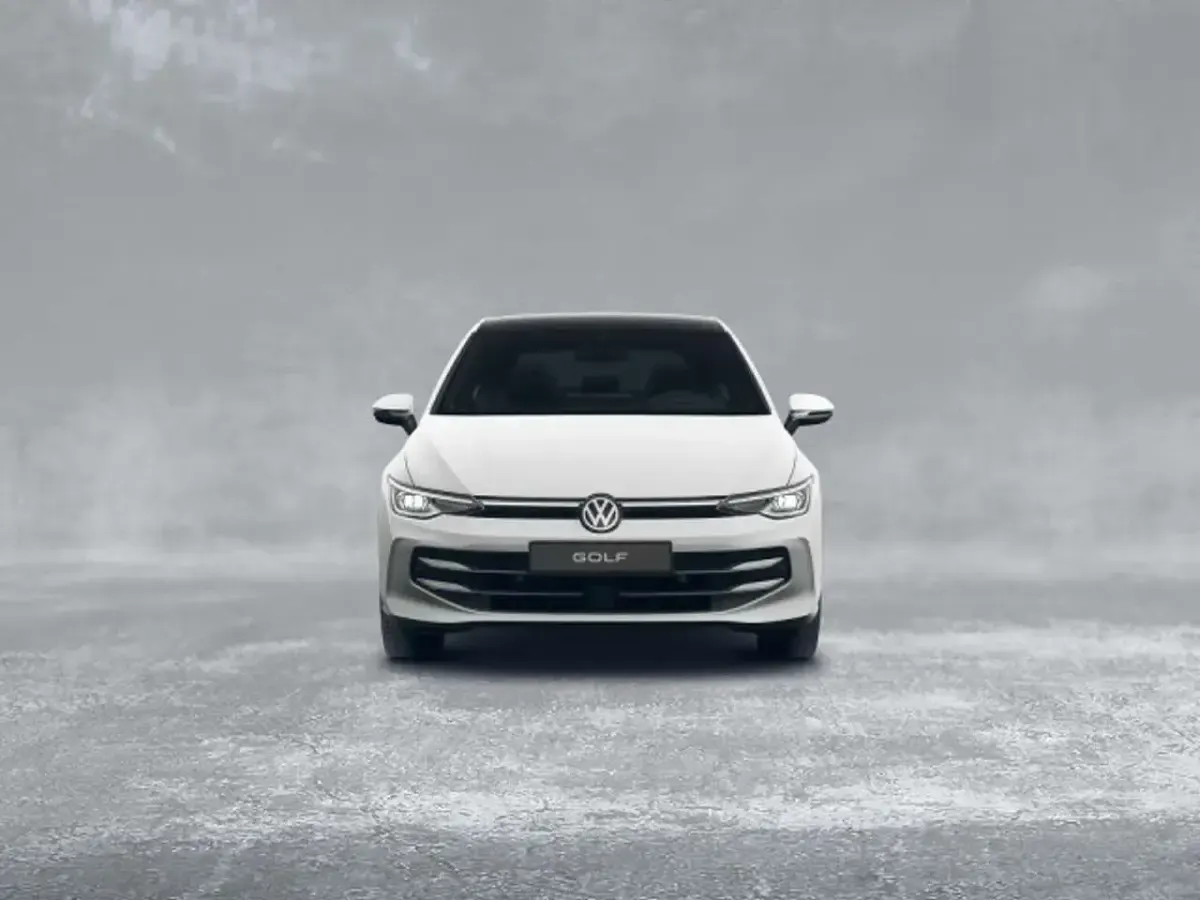 Gebraucht VW Golf VIII Edition 150 PS (110 kW) 2024 Pure white Limousine