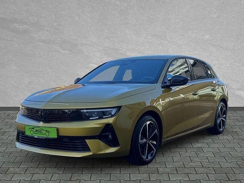 Gebraucht Opel Astra 131 PS (96 kW) 2024 Kult gelb metallic Limousine