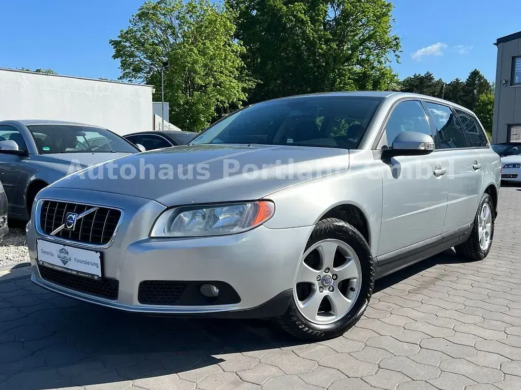 Gebraucht Volvo V70 Kinetic 185 PS (136 kW) 2007 Silber Kombi