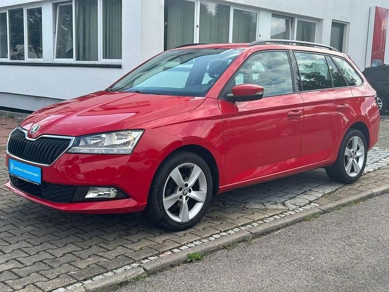 Rot Gebraucht 2019 Skoda Fabia Cool Plus Kombi | 11.680 € (Fairer Preis) - Bild 1/4