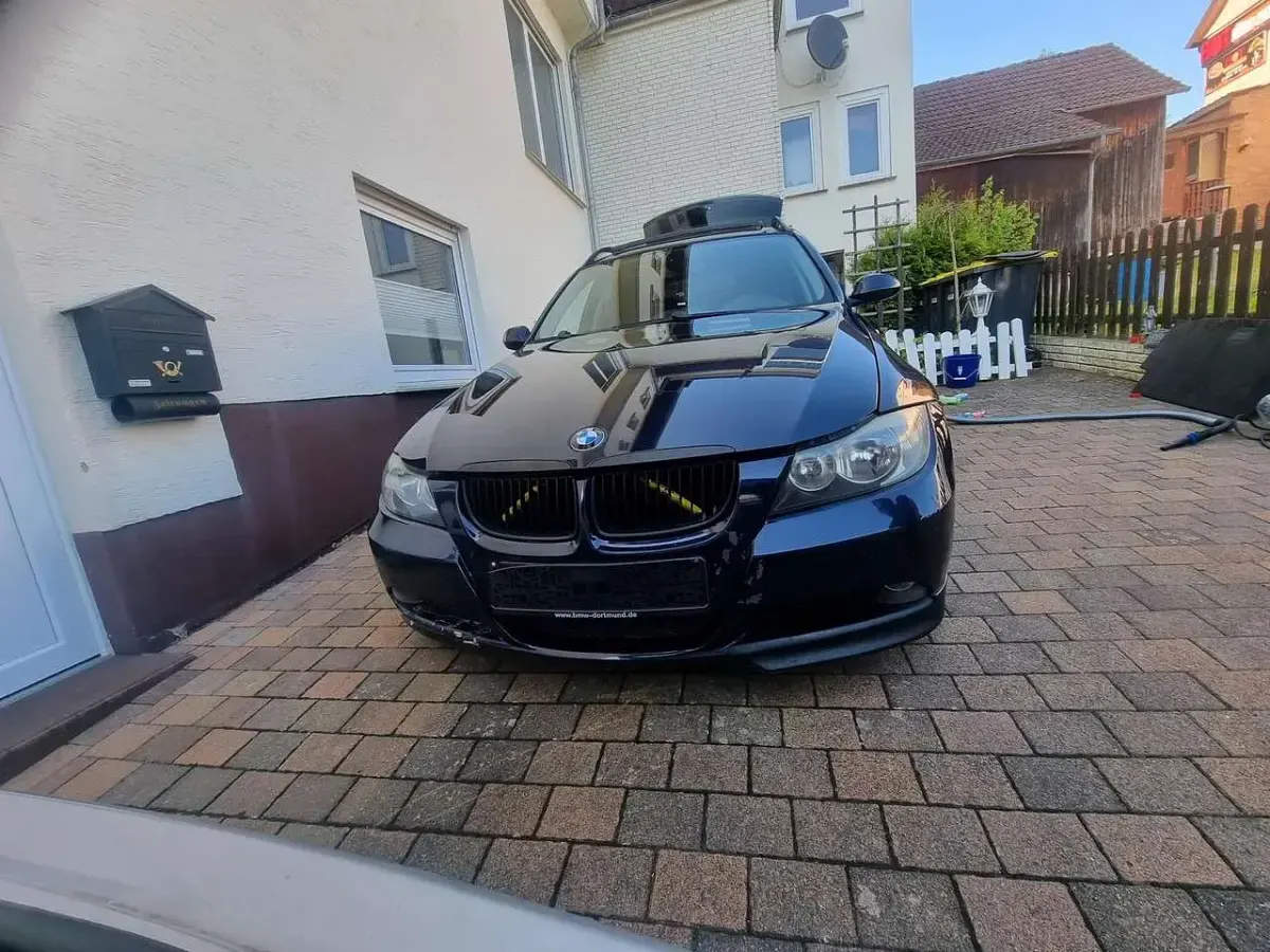 Gebraucht BMW 318 129 PS (94 kW) 2006 Blau Kombi