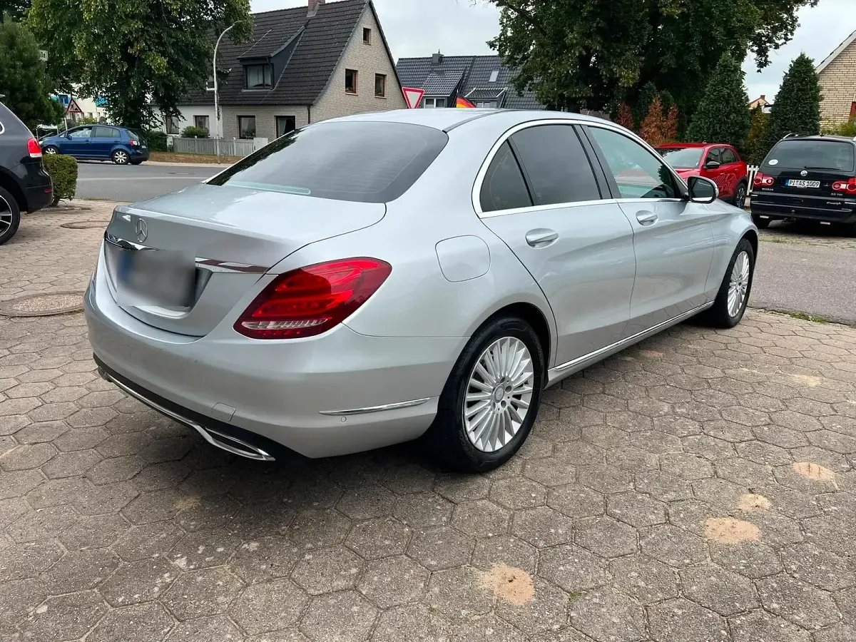 Gebraucht Mercedes C250 Edition 204 PS (150 kW) 2015 Silber Limousine
