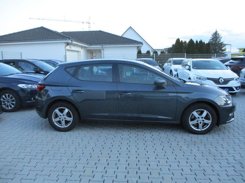 Gebraucht Seat Leon Reference 116 PS (85 kW) 2020 Grau Limousine