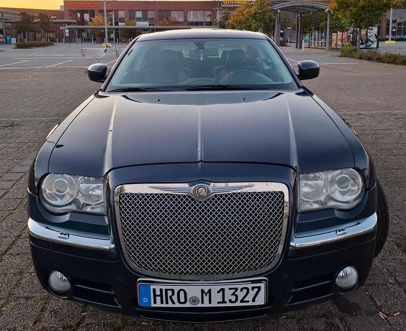 Gebraucht Chrysler 300C 218 PS (160 kW) 2010 Blau Limousine