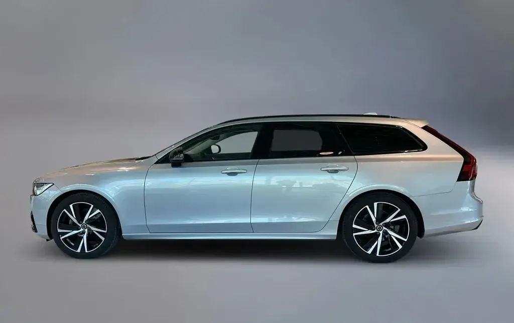 Second-hand Volvo V90 Plus 197 CP (144 kW) 2024 Argintiu Break