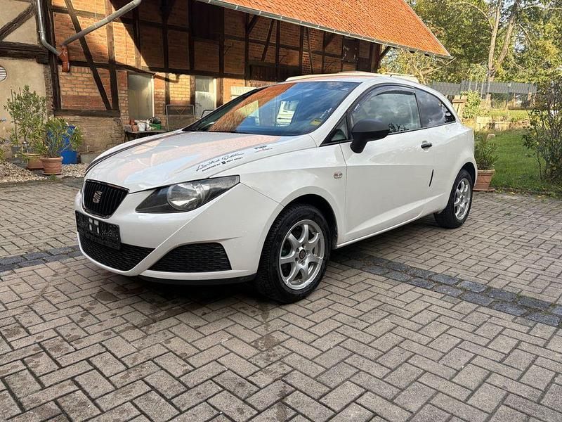 Weiß Gebraucht 2009 Seat Ibiza Limousine | 1.900 € (Guter Preis) - Bild 1/4