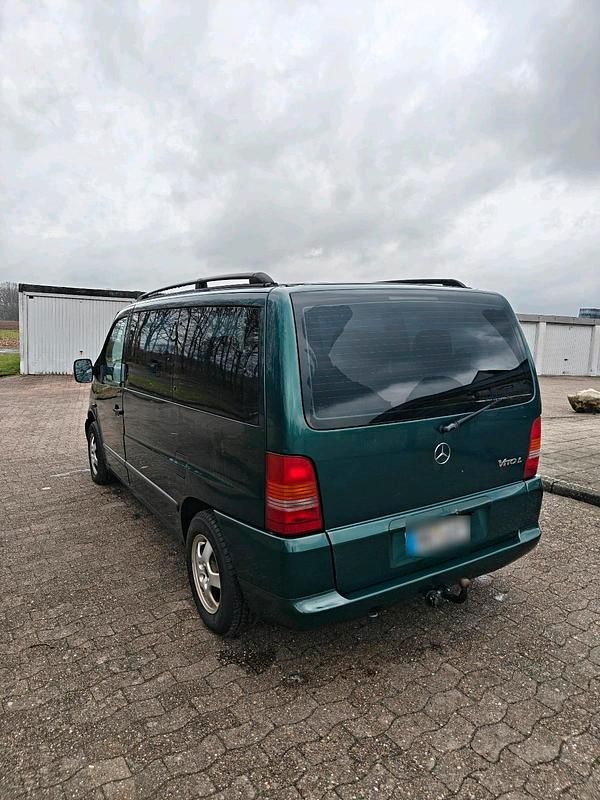 Gebraucht Mercedes Vito 122 PS (89 kW) 2003 Grün Van