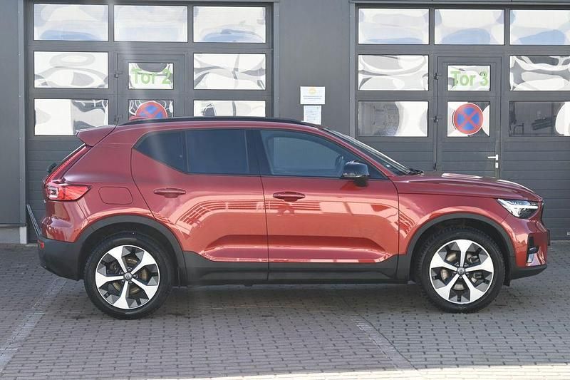 Gebraucht Volvo XC40 Plus 163 PS (119 kW) 2025 Rot SUV