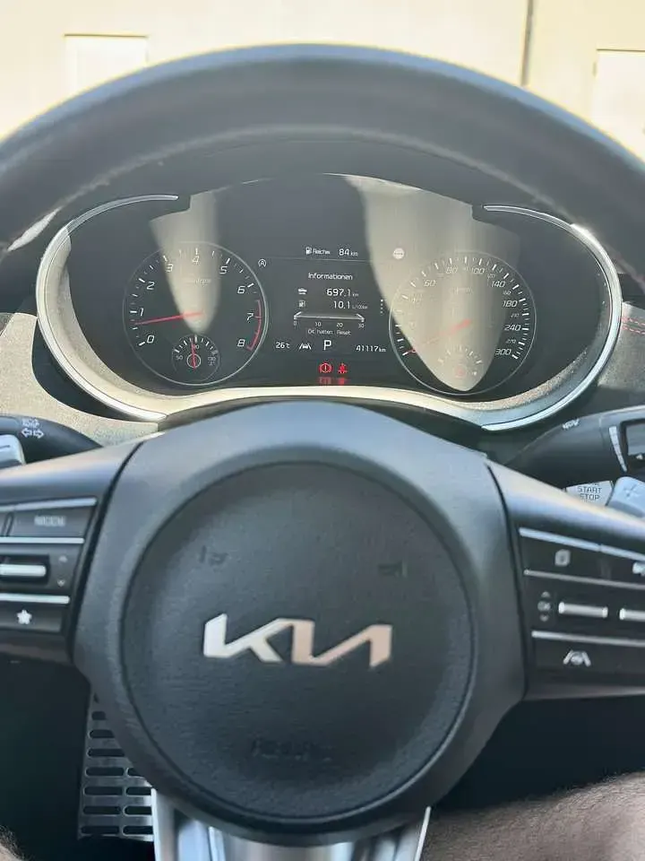 Gebraucht Kia Stinger GT 366 PS (269 kW) 2023 Schwarz Kleinwagen
