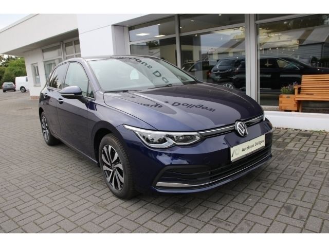 Gebraucht VW Golf VIII Active 110 PS (80 kW) 2021 Blau Limousine
