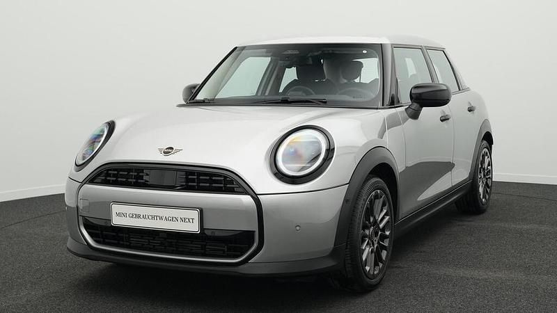 Gebraucht Mini Cooper Classic 156 PS (114 kW) 2025 Silber Kleinwagen