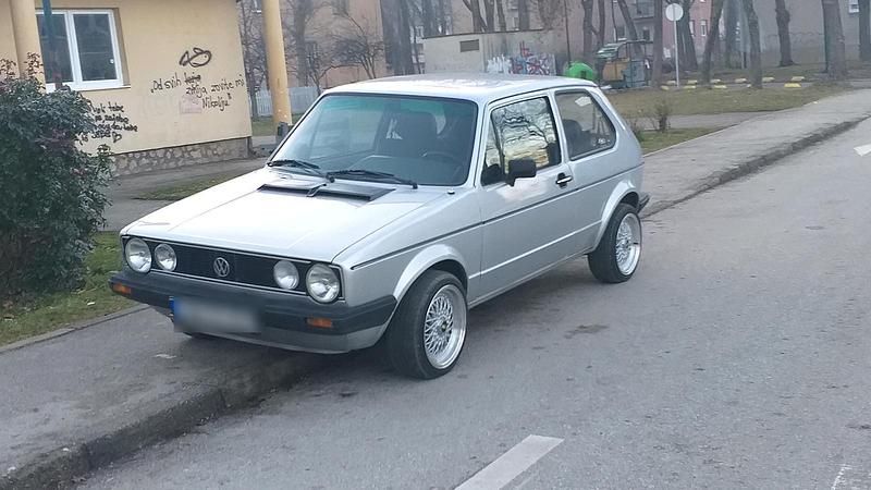 Grau Gebraucht 1983 VW Golf I Limousine | 10.500 € - Bild 1/4