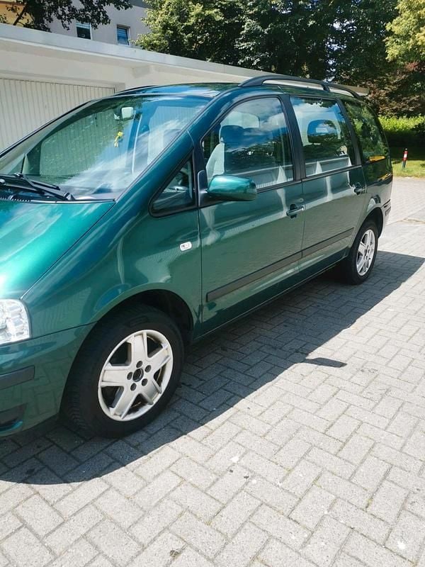 Gebraucht VW Sharan 150 PS (110 kW) 2000 Grün Van / Kleinbus