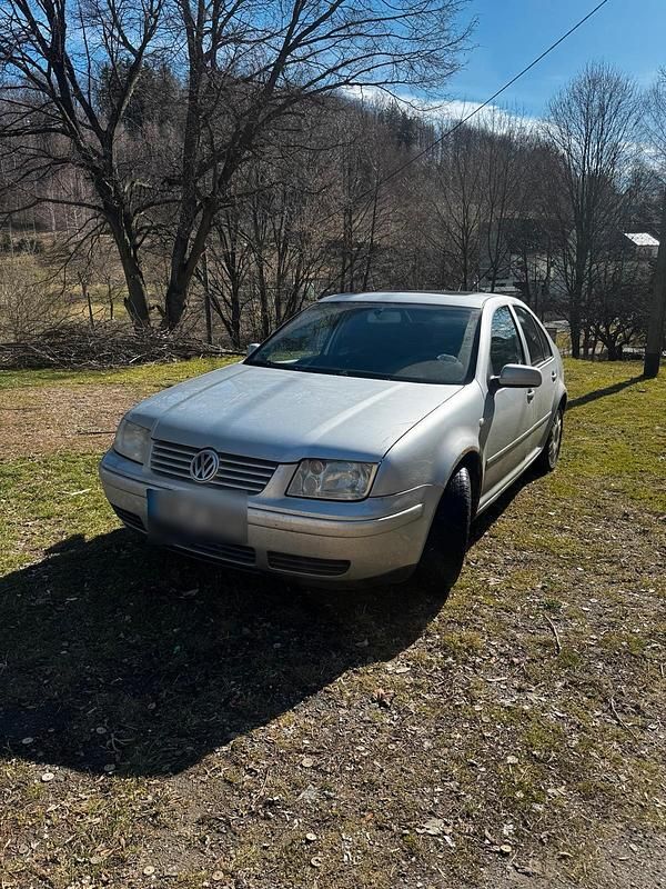 Second-hand VW Bora 150 CP (110 kW) 2003 Argintiu Berlinǎ