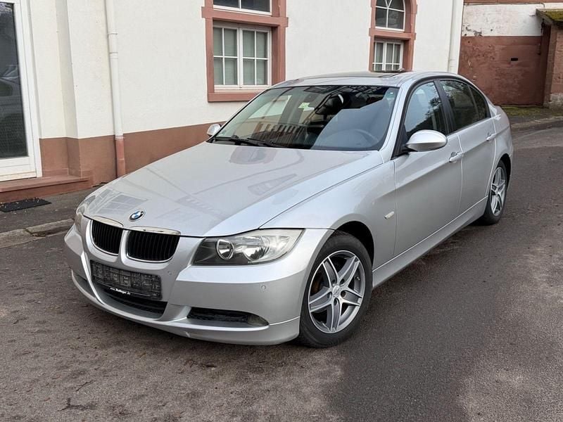 Gebraucht BMW 320 Comfort Edition 150 PS (110 kW) 2006 Silber Limousine