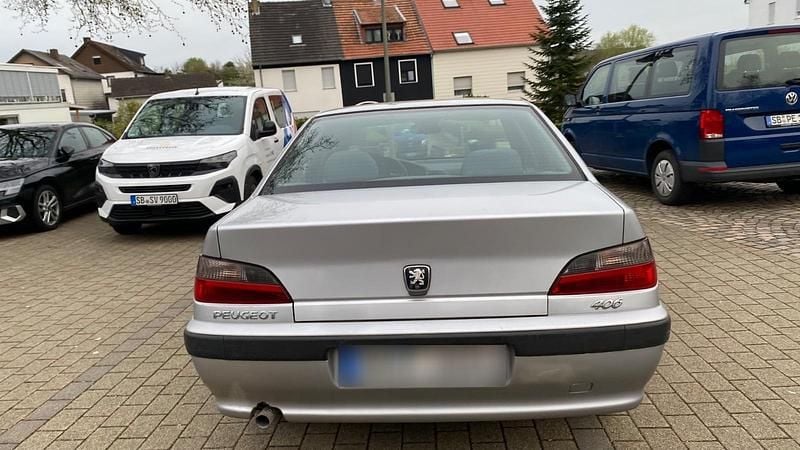 Gebraucht Peugeot 406 90 PS (66 kW) 1998 Silber Limousine