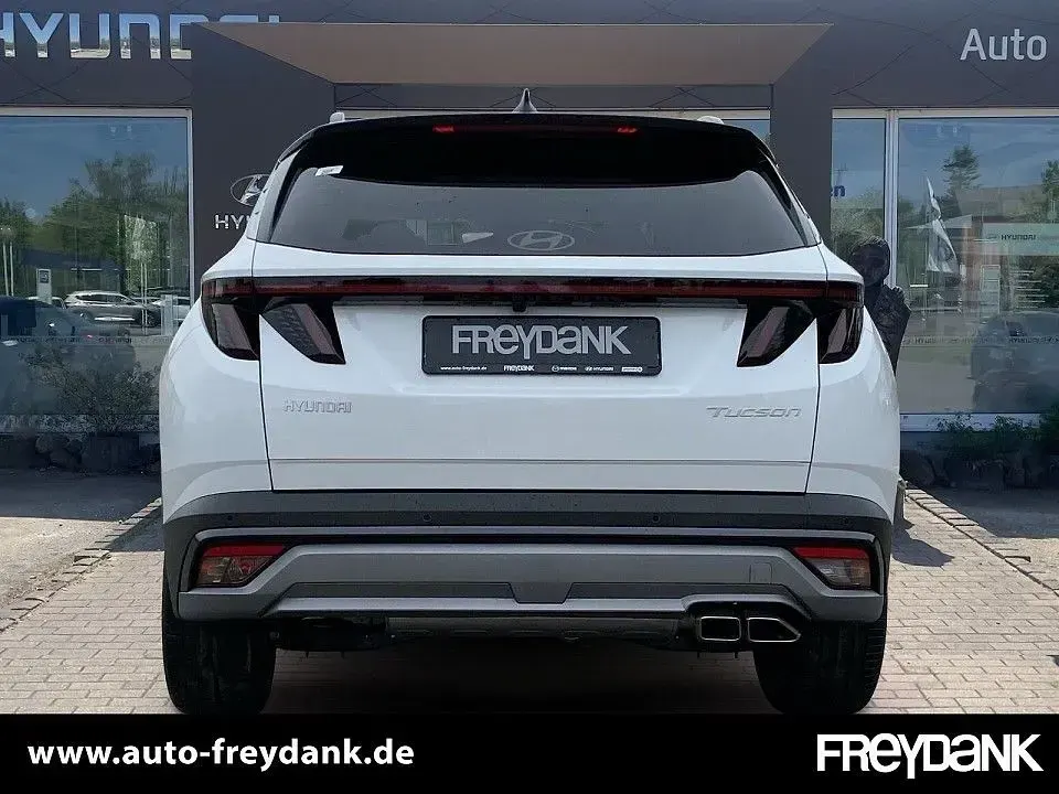 Gebraucht Hyundai Tucson Turbo 160 PS (117 kW) 2025 Serenity white / abyss black SUV