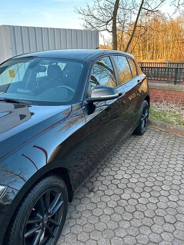 Gebraucht BMW 116 Efficient Dynamics 116 PS (85 kW) 2014 Schwarz Kleinwagen