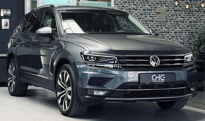 Platinum grey Gebraucht 2018 VW Tiguan Allspace Highline SUV | 25.690 € (Fairer Preis) - Bild 1/4