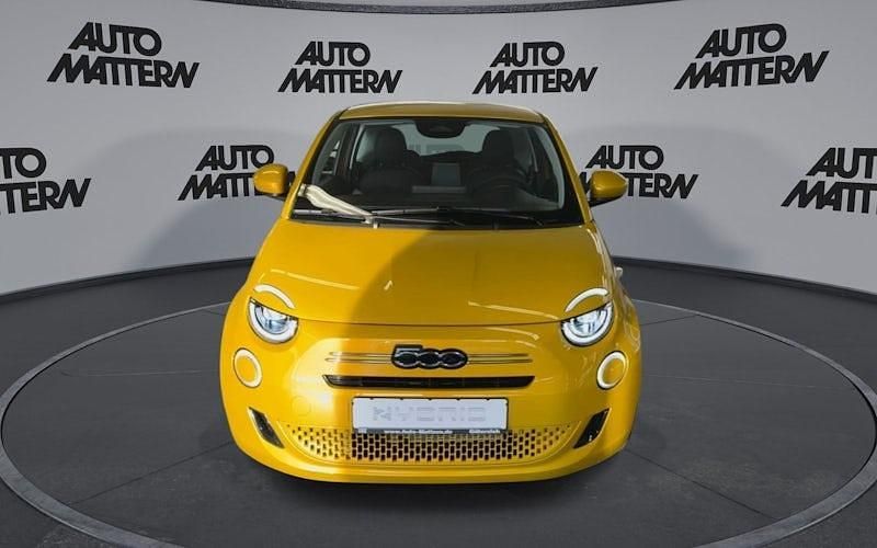 Neu Fiat 500 65 PS (47 kW) 2026 Gelb Limousine