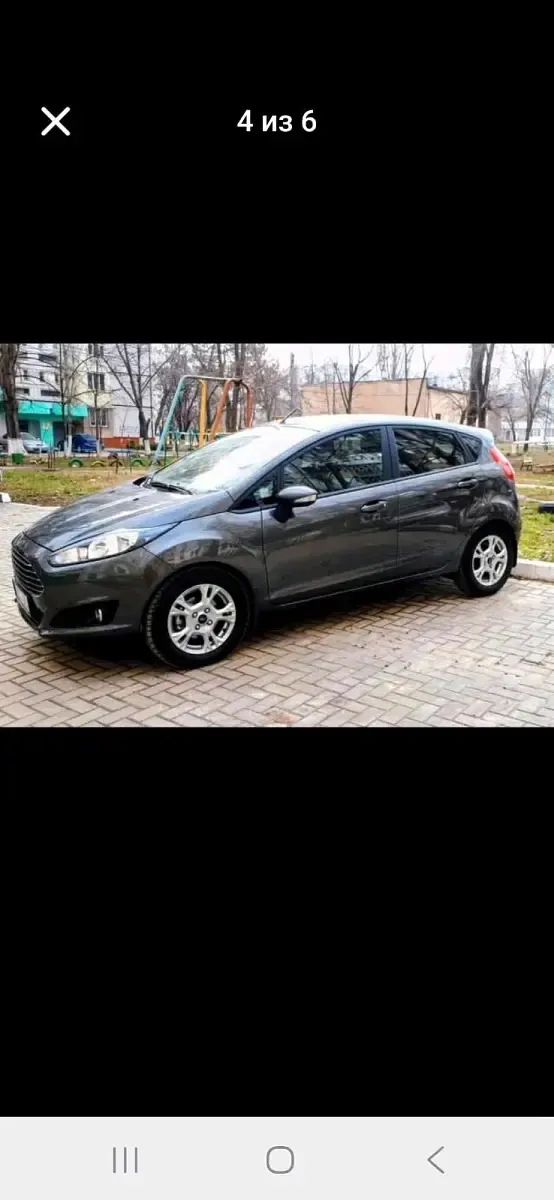 Usata Ford Fiesta 101 CV (74 kW) 2016 Grigio Utilitaria
