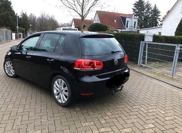 Gebraucht VW Golf VI Match 86 PS (63 kW) 2011 Schwarz Kleinwagen