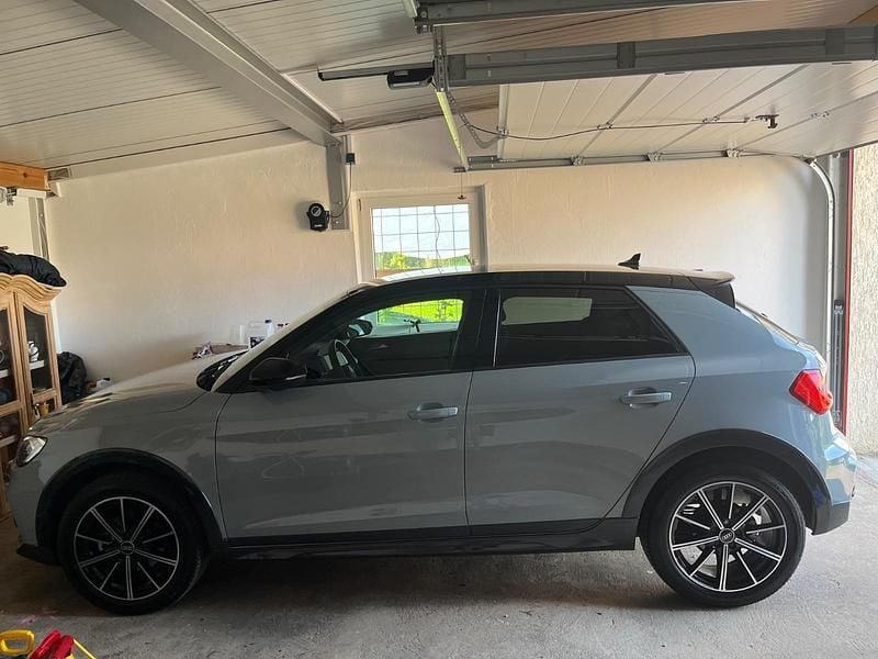 Gebraucht Audi A1 150 PS (110 kW) 2021 Grau SUV