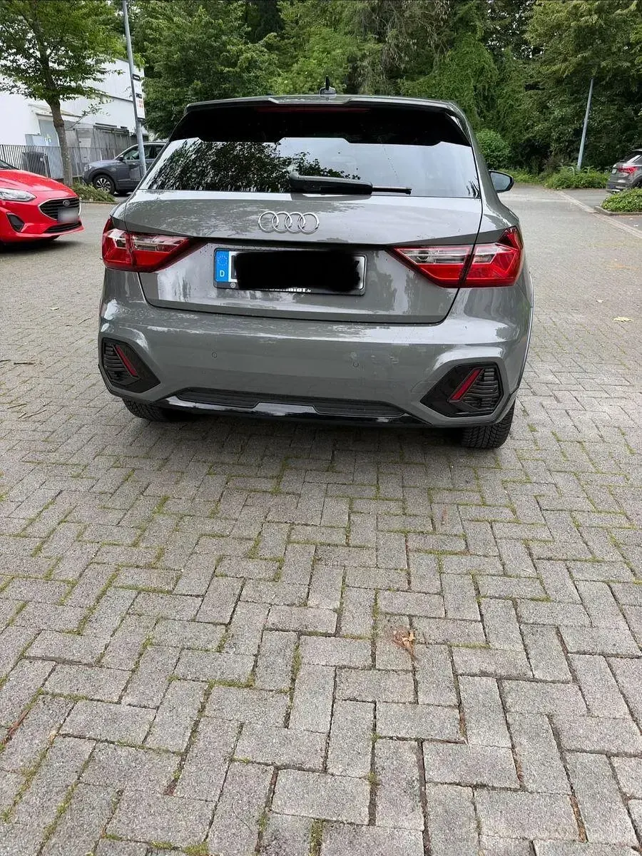 Gebraucht Audi A1 Design 150 PS (110 kW) 2023 Grün SUV
