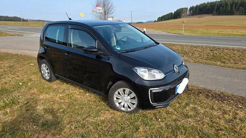Gebraucht VW e-up! Style 61 kW (83 PS) 2021 Schwarz Kleinwagen