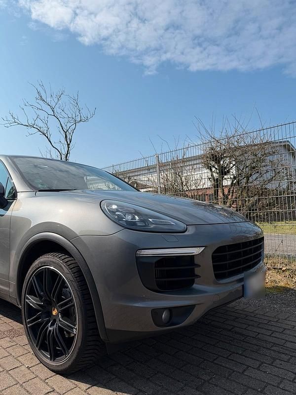 Gebraucht Porsche Cayenne Chrono 385 PS (283 kW) 2016 Grau SUV