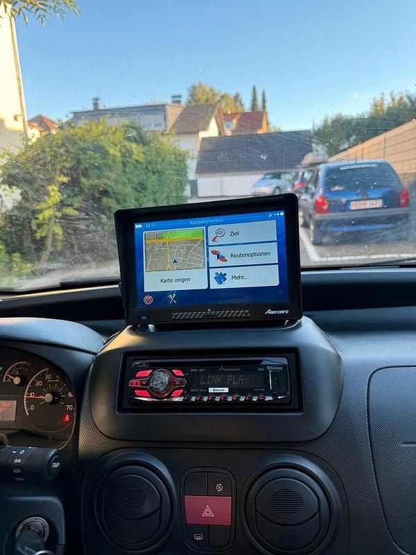 Gebraucht 2011 Fiat Fiorino Van / Kleinbus | 6.000 € (Fairer Preis) - Bild 1/4