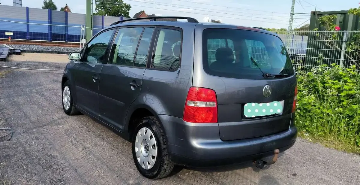Gebraucht VW Touran Trendline 101 PS (74 kW) 2004 Van / Kleinbus