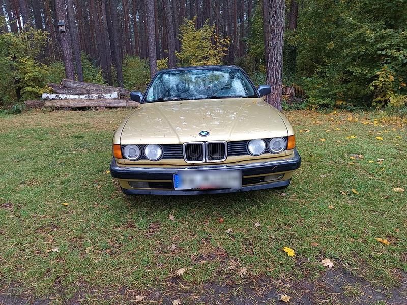 Gold Gebraucht 1993 BMW 730L Limousine | 8.000 € - Bild 1/4