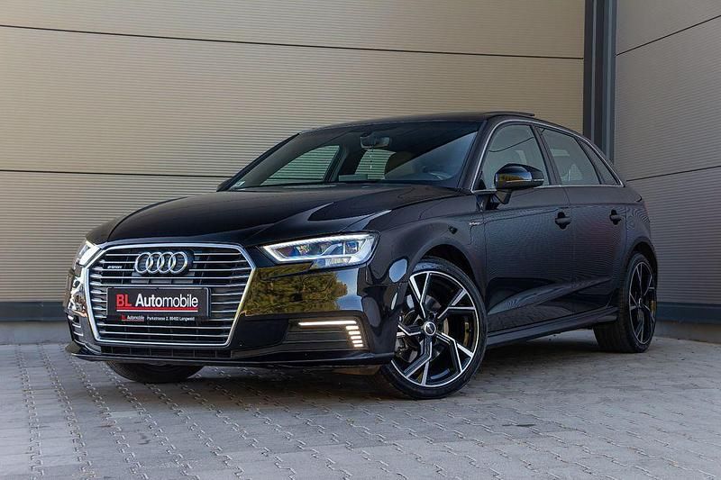 Schwarz Gebraucht 2017 Audi A3 Sportback e-tron Sport Limousine | 21.490 € (Teuer) - Bild 1/4