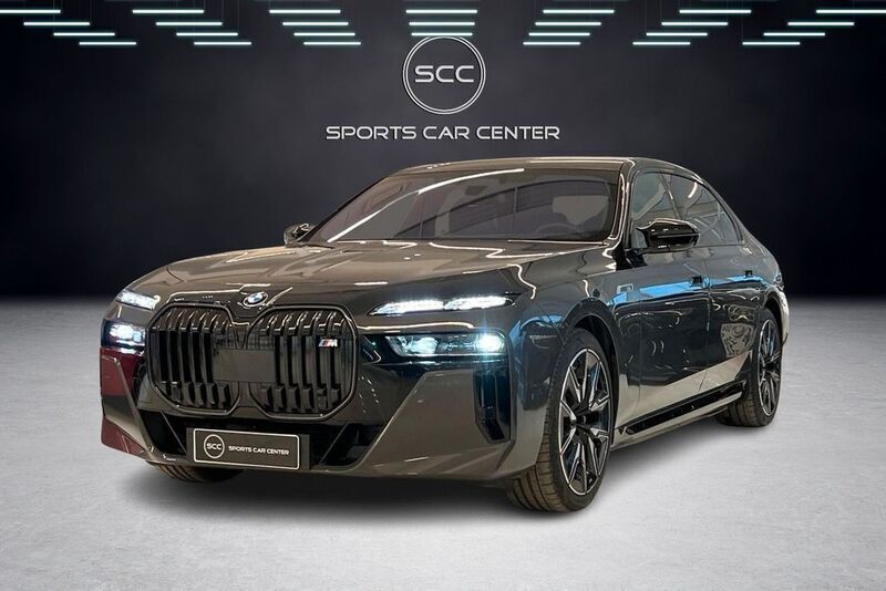 Grau Gebraucht 2024 BMW i7 Executive Limousine | 121.800 € (Etwas zu teuer) - Bild 1/3