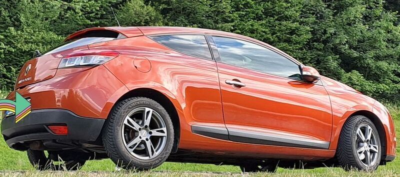 Orange Gebraucht 2009 Renault Mégane III Dynamique Coupé | 2.750 € (Fairer Preis) - Bild 1/4