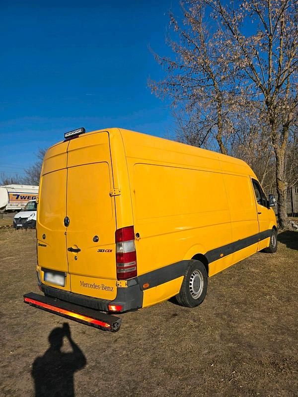 Używany Mercedes Sprinter 2011 Żółty