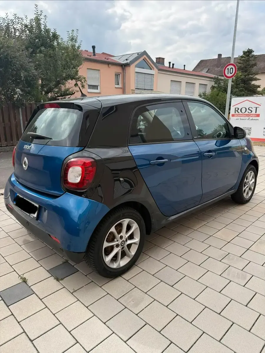 Gebraucht Smart ForFour 70 PS (51 kW) 2015 Blau Kleinwagen