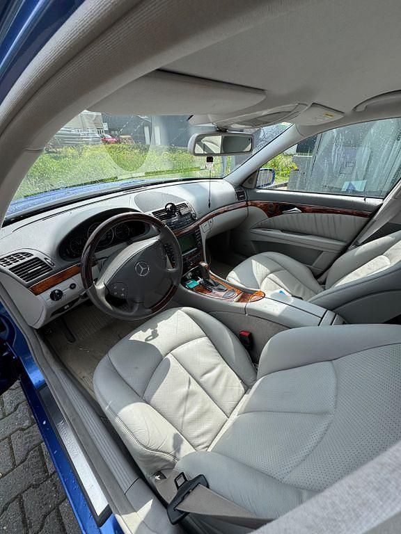 Occasion Mercedes E200 Elegance 163 ch (119 kW) 2004 Bleue Berline