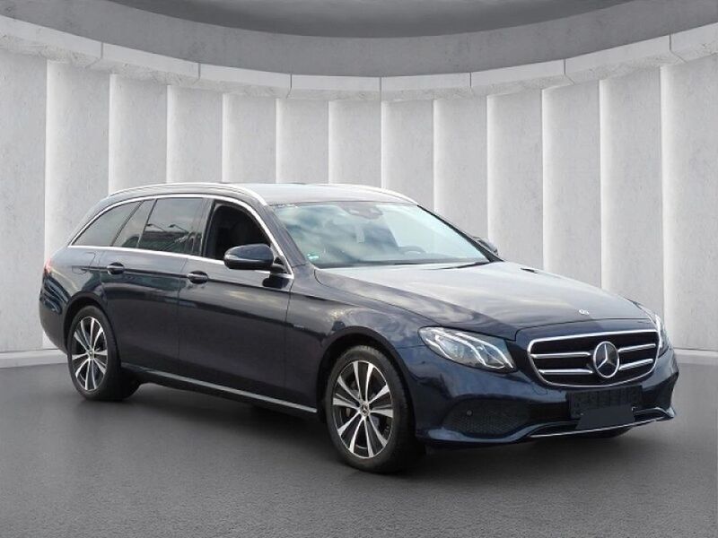 Gebraucht Mercedes E300 305 PS (224 kW) 2020 Blau
