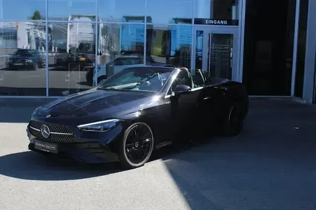 Gebraucht Mercedes CLE220 AMG 197 PS (144 kW) 2025 Schwarz Cabrio