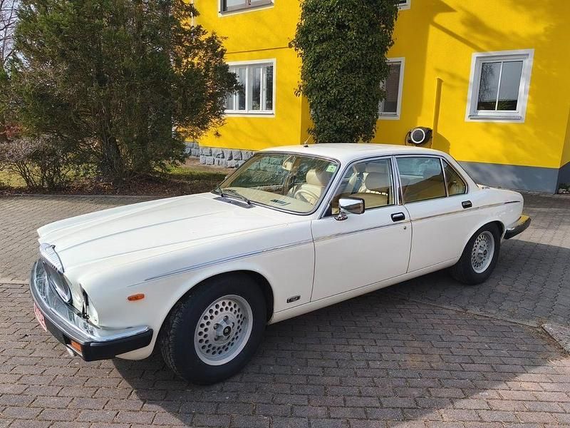 Gebraucht Jaguar XJ 295 PS (216 kW) 1985 Beige Limousine