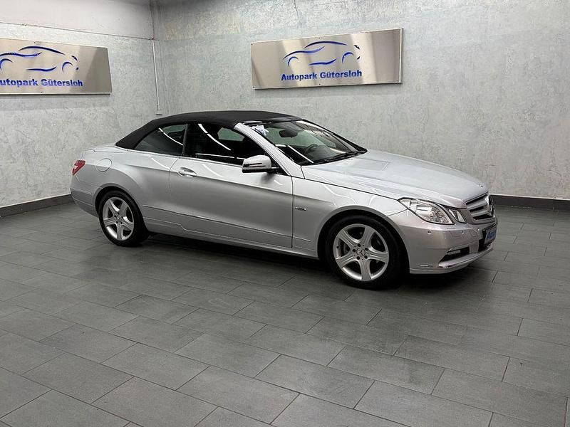 Gebraucht Mercedes E250 204 PS (150 kW) 2011 Silber Cabrio