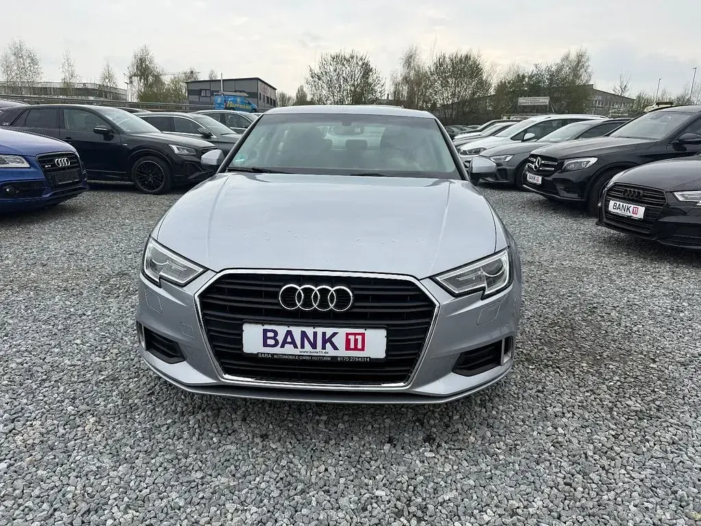 Second-hand Audi A3 Sport 150 CP (110 kW) 2019 Argintiu Berlinǎ